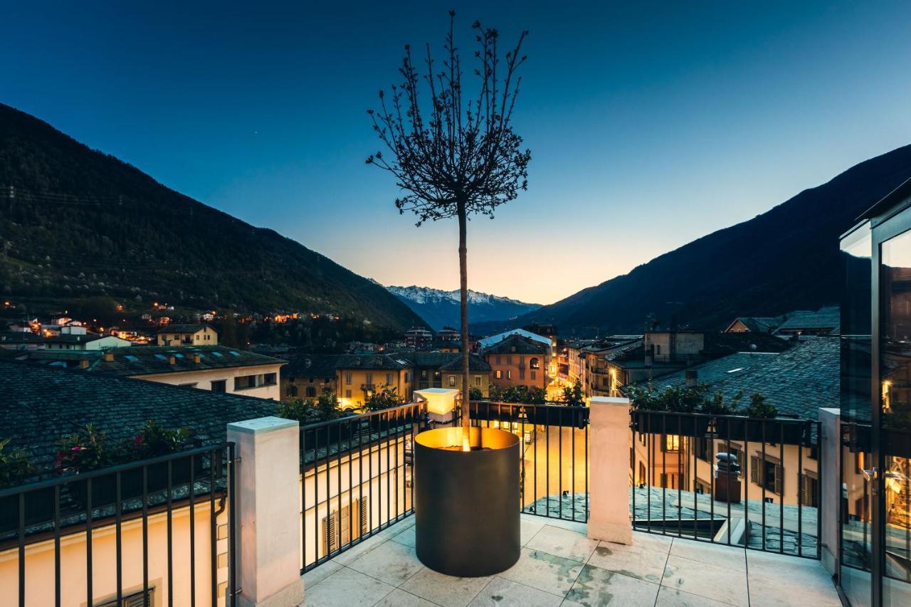 Domus Cavour Rooms&Suites Тирано Экстерьер фото