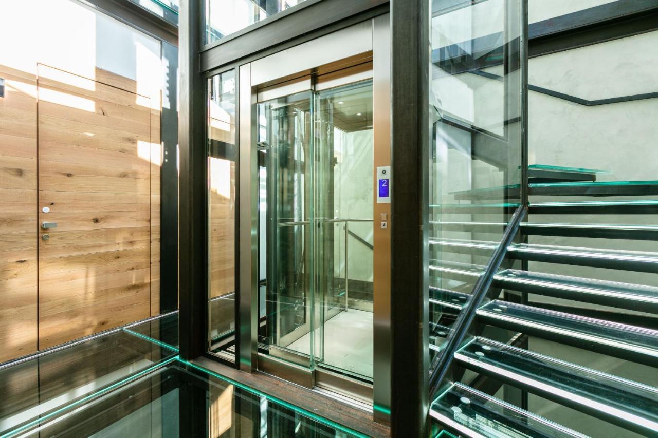 Domus Cavour Rooms&Suites Тирано Экстерьер фото