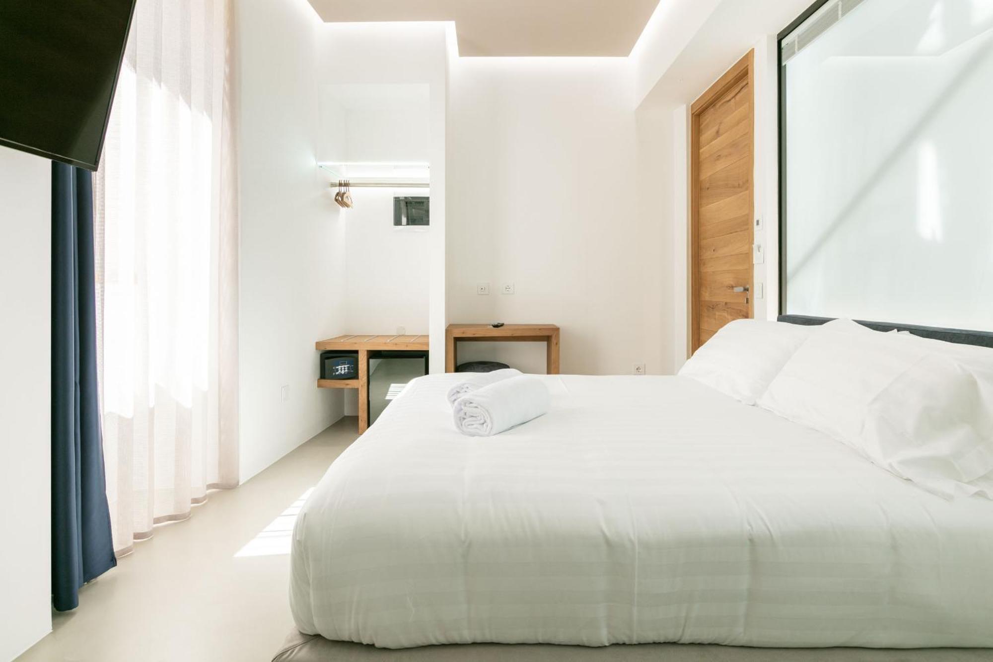 Domus Cavour Rooms&Suites Тирано Номер фото